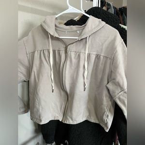Cute cropped zip up